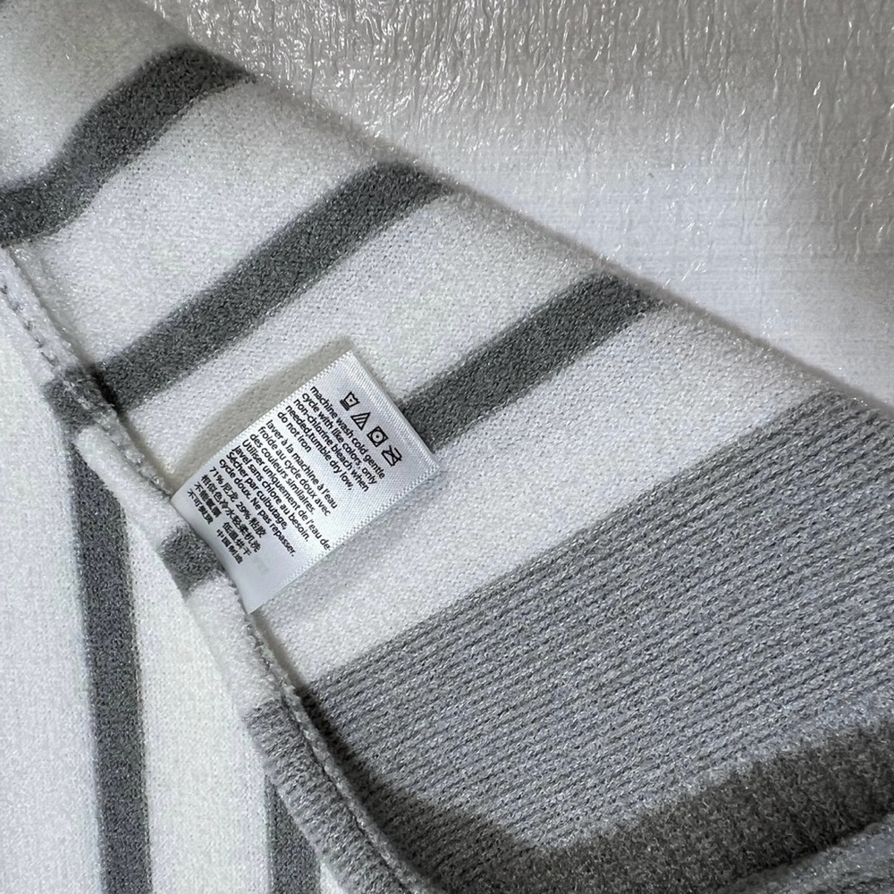 Barefoot Dreams Gray and White Striped Sweater - Picture 9 of 10